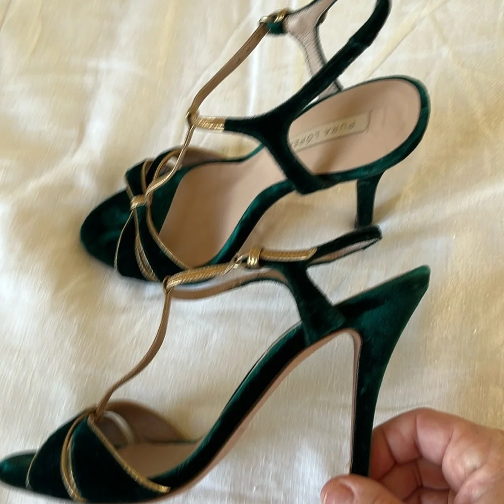 Neiman Marcus Brand New Pura López Green Velvet gold metallic sexy hot 7 Cute♥️ - Picture 11 of 12